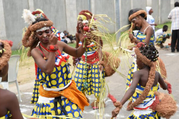 Bilinguisme au Gabon : nos dialectes en danger?