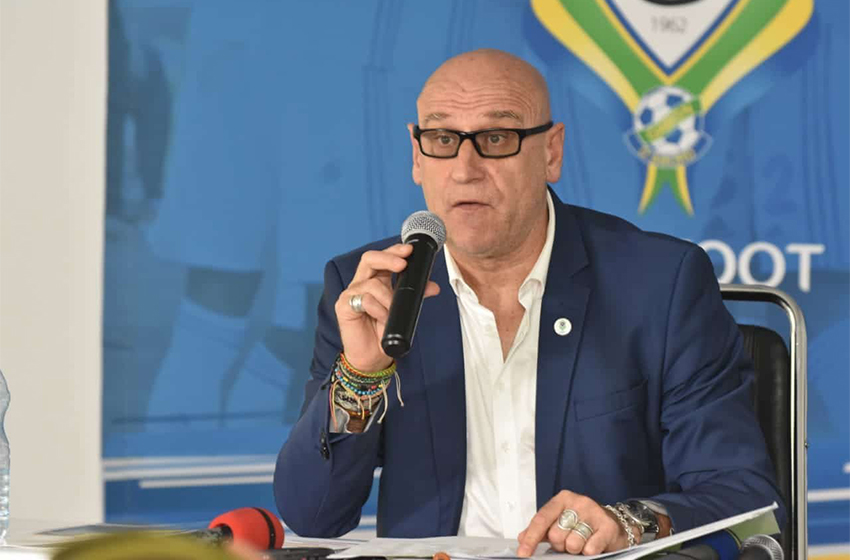 Football/ Gabon : Pourquoi Patrice Neveu doit partir?