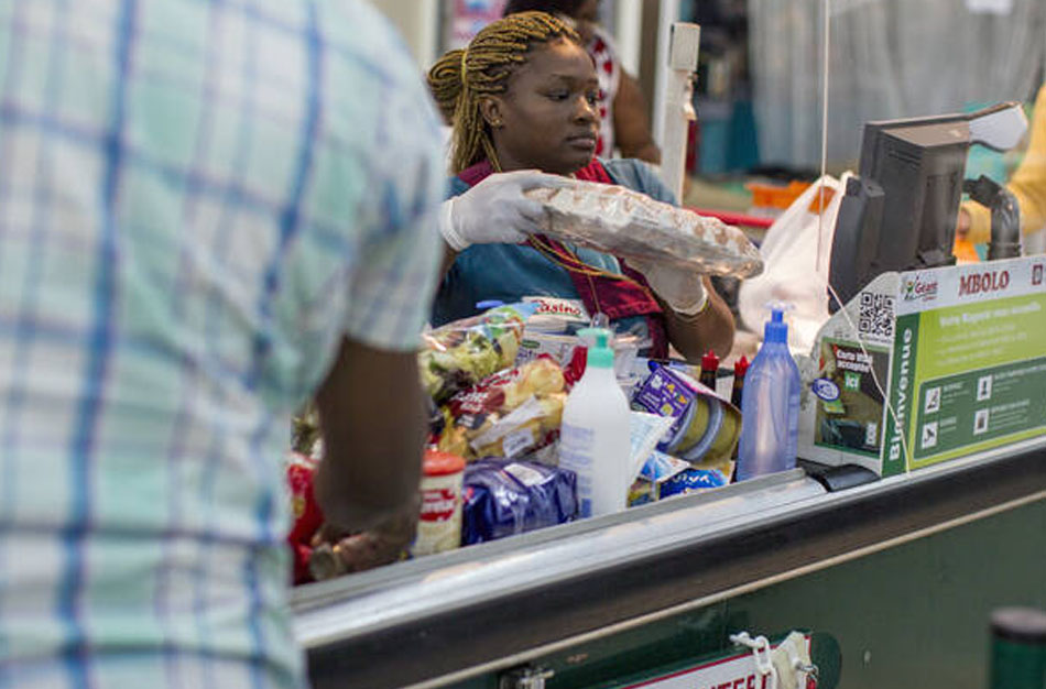 Élections 2023 : les Gabonais font déjà leurs courses avant le jour-j