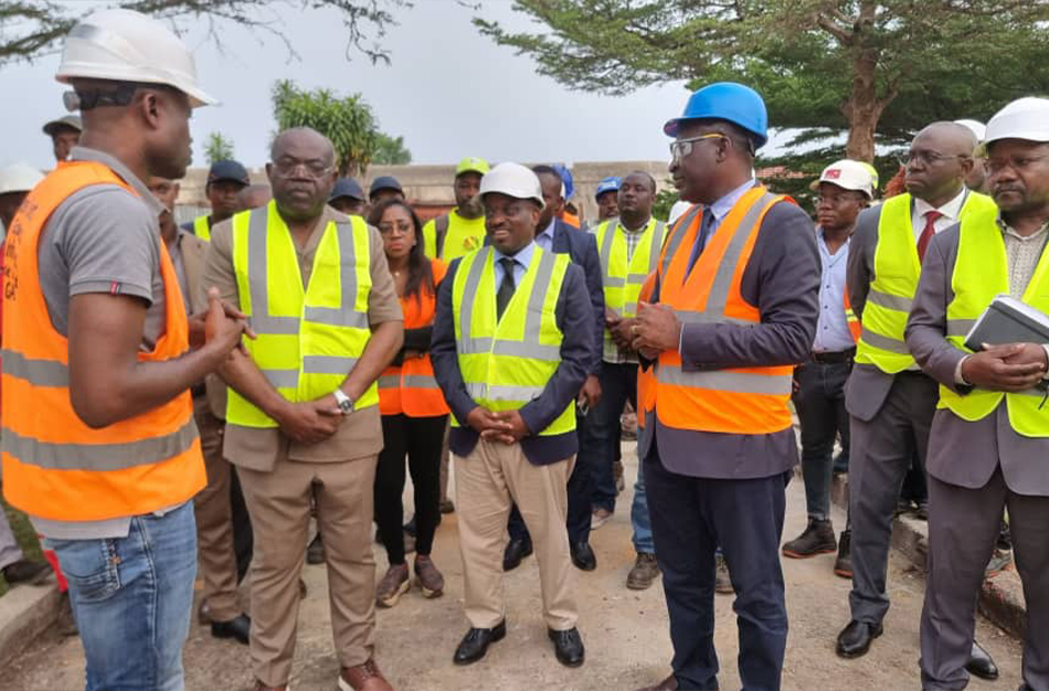 Gabon : sur le chantier de l’USTM, le gouvernement met un coup de pression aux entreprises