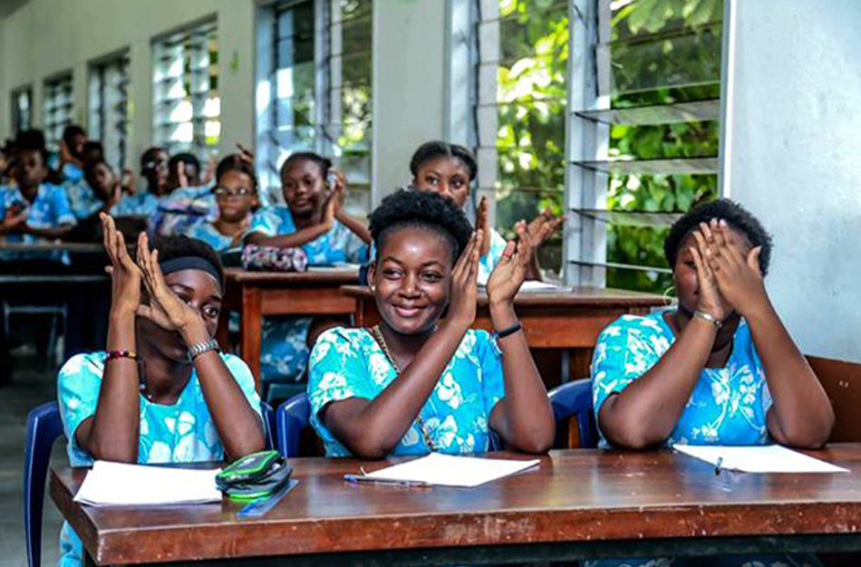 Éducation : le prix des uniformes scolaires fixé à 13.000 FCFA