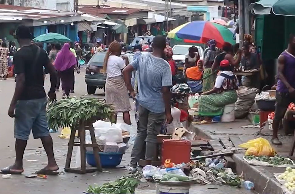 Absence d’un marché : Les commerçantes de Venez-voir crient à l’aide