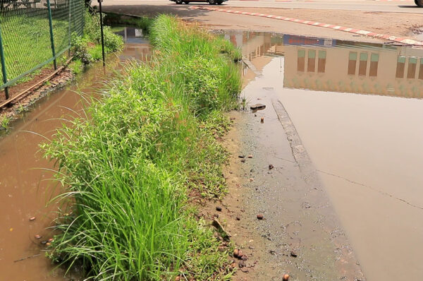 Mbolo : les infrastructures routières sous la menace des eaux