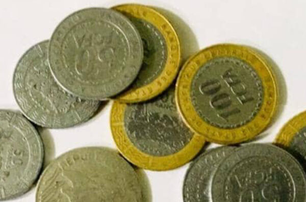 Transport : absence de pièces de monnaie, une source de querelles entre passagers et chauffeurs de taxis