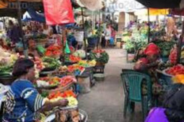 Port-Gentil : carence d’eau, taxes élevées, harcèlement, racket, les commerçants de Siby et Balise agacés