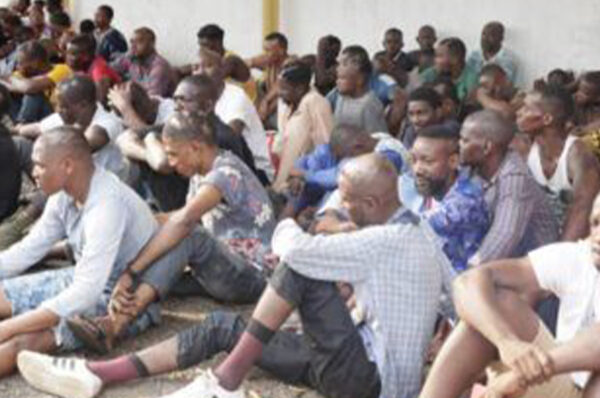 Grand Libreville : 154 individus appréhendés pour infraction au couvre-feu et autres délits