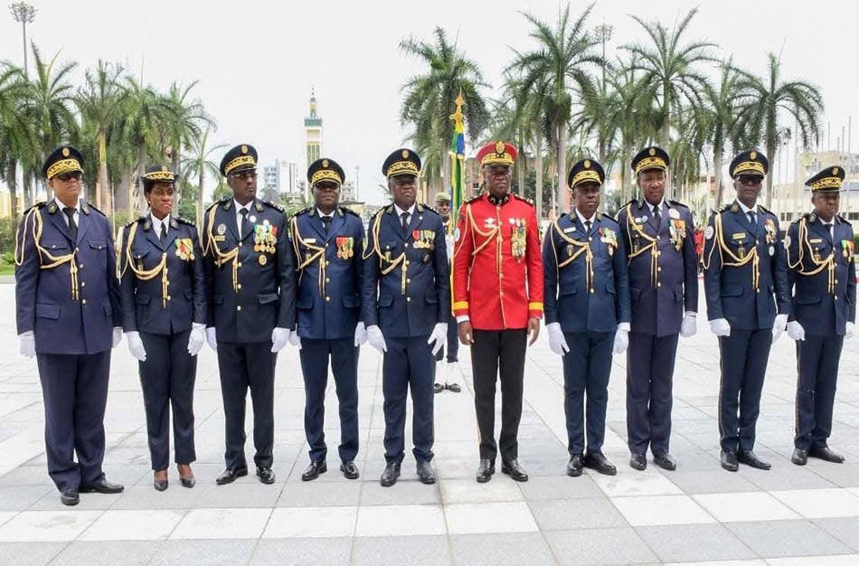 Port de galons : les officiers généraux et officiers supérieurs des Forces armées honorés par Oligui Nguema