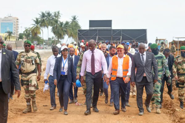 Façade maritime du champ Triomphal : Oligui Nguema en chef de chantier pour l’évaluation de l’avancement des travaux