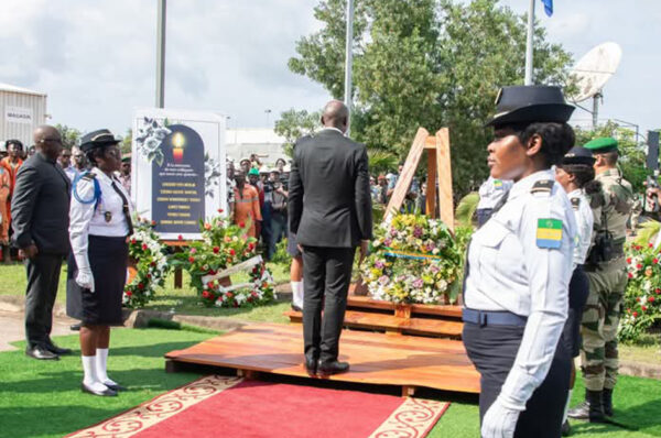 Séjour d’Oligui Nguema à Port-Gentil : entre communion populaire et hommage aux disparus