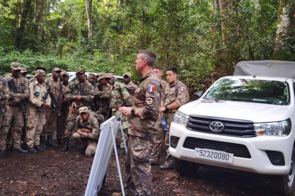 Défense/Coopération Gabon-France : les élèves officiers de L’ENFOMA formés au combat en forêt