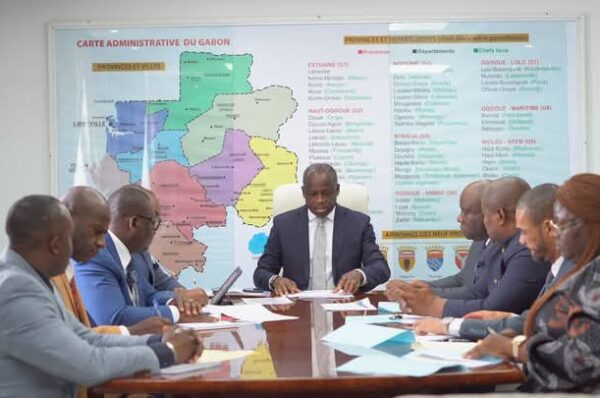 Gabon/Décentralisation : le ministre de l’Intérieur renforce le suivi des communes d’Akanda et d’Owendo