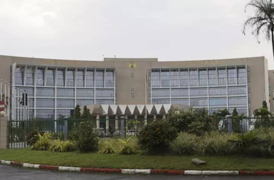 Gabon : l’Assemblée nationale ouvre une enquête sur les cas de déguerpissements et du concours de l’ENA