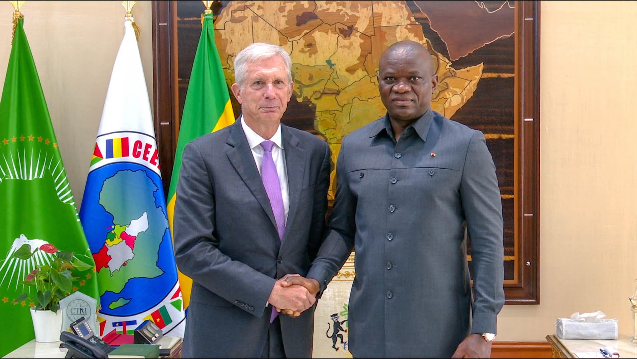 ‎‎Defense/Coopération Gabon-USA :‎ Oligui Nguema reçoit un haut gradé américain‎‎