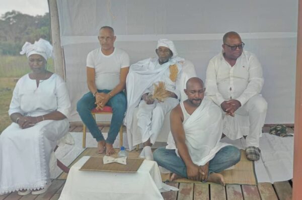 ‎‎Ogooué-Maritime /Clan Avogo : Nkonga Basile officiellement intronisé roi‎