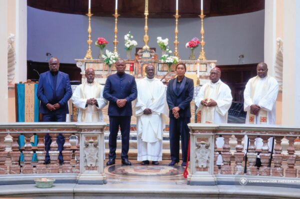 Visite Oligui Nguema Vatican : le couple présidentiel assiste à la messe de la Toussaint