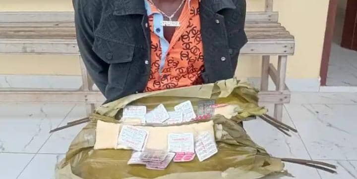 ‎‎Léconi : un trafiquant de Tramadol interpellé avec de la drogue dissimulée dans des bâtons de manioc