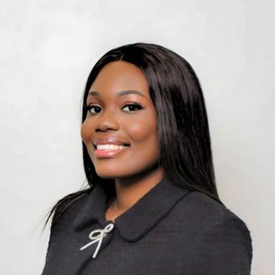 ‎‎8 mars/Astrid-Cécile Oyamigu-Odounga : entre engagement politique en France et formation des femmes à la cybersécurité‎