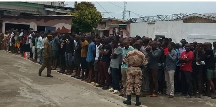 ‎‎Libreville : 274 prisonniers libérés pour détentions irrégulières‎