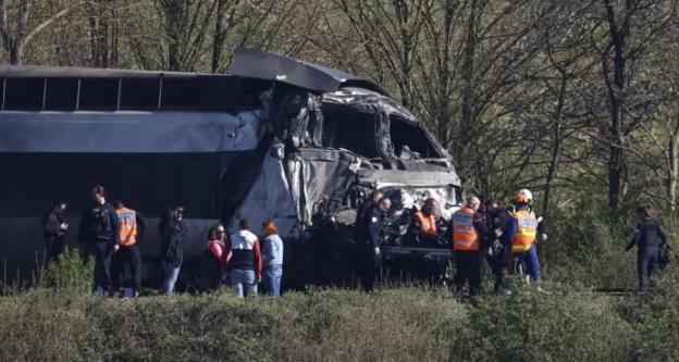 ‎France : collision meurtrière entre un TGV et un poids lourd dans le Pas-de-Calais‎