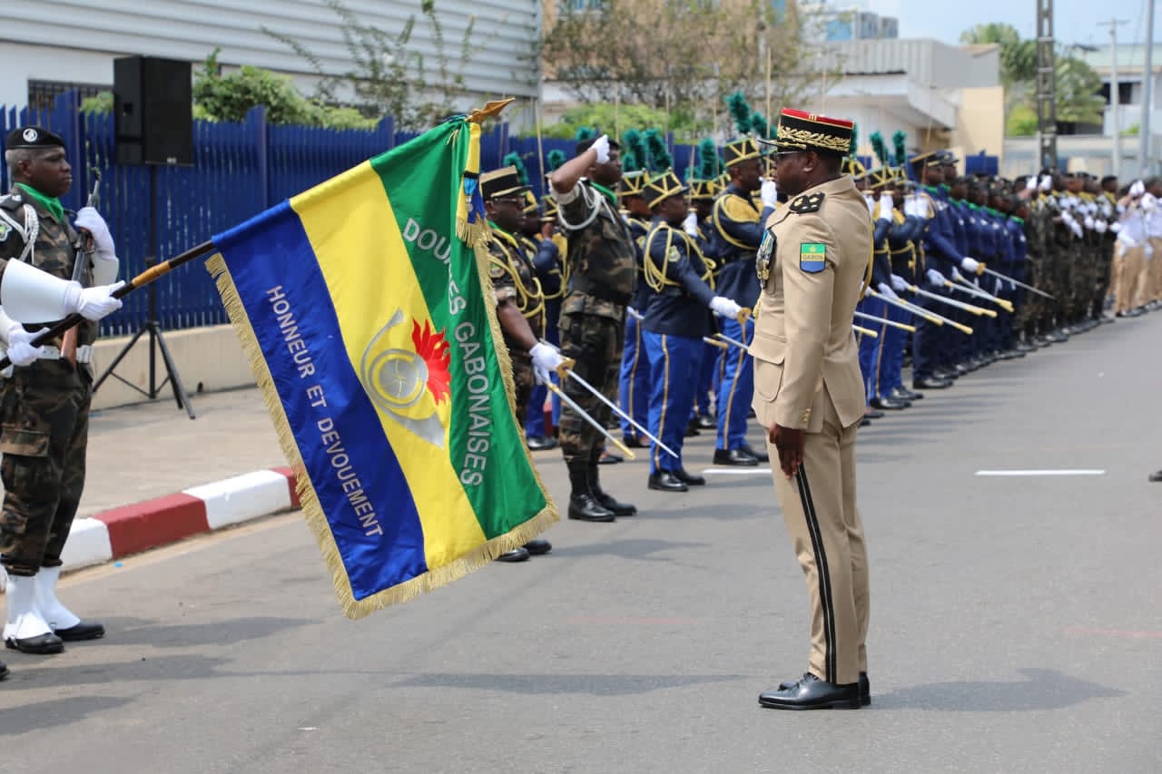 ‎‎‎Conseil des ministres : les Douanes gabonaises se dotent d&rsquo;un logo officiel et d&rsquo;un drapeau institutionnel‎