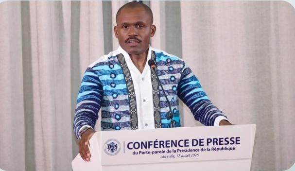 ‎‎Théophane Nzame-Nze Biyoghe devant la presse pour un bilan des avancées gouvernementales‎
