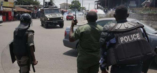 Libreville : un escroc interpellé après une course-poursuite avec la police